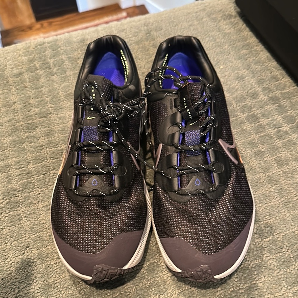 Nike Black and Purple Athletic Sneakers